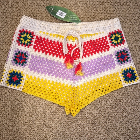 NWT FARM Rio crochet shorts! - Picture 5 of 7